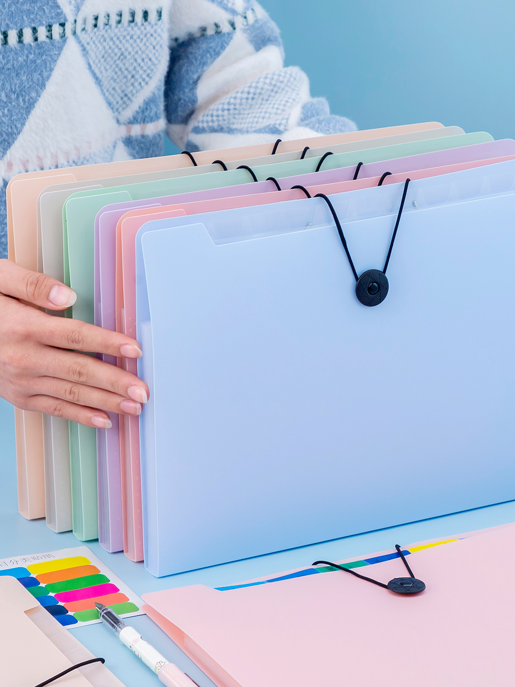 1 student file folder with cut - Tech Accessories Organizer のレビューと価格