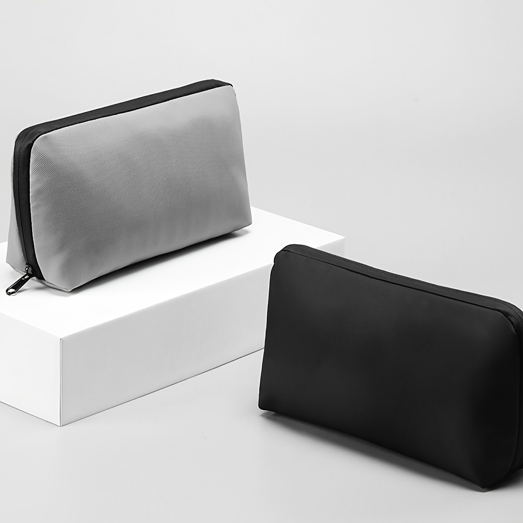 Portable Multi-Compartment Tec - Tech Accessories Storage のレビューと価格