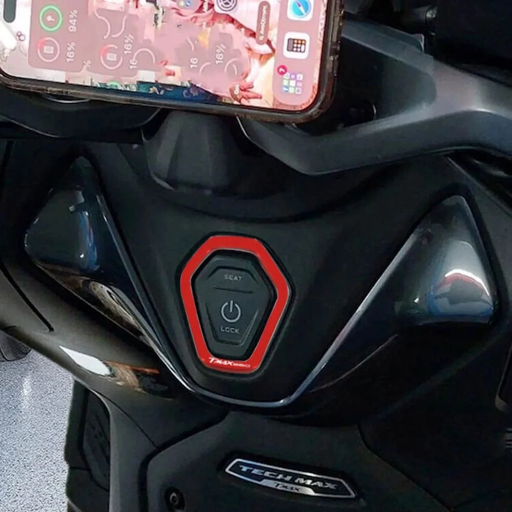 TMAX 560 2022 2023 Dashboard F - Tech Accessories Store のレビューと価格