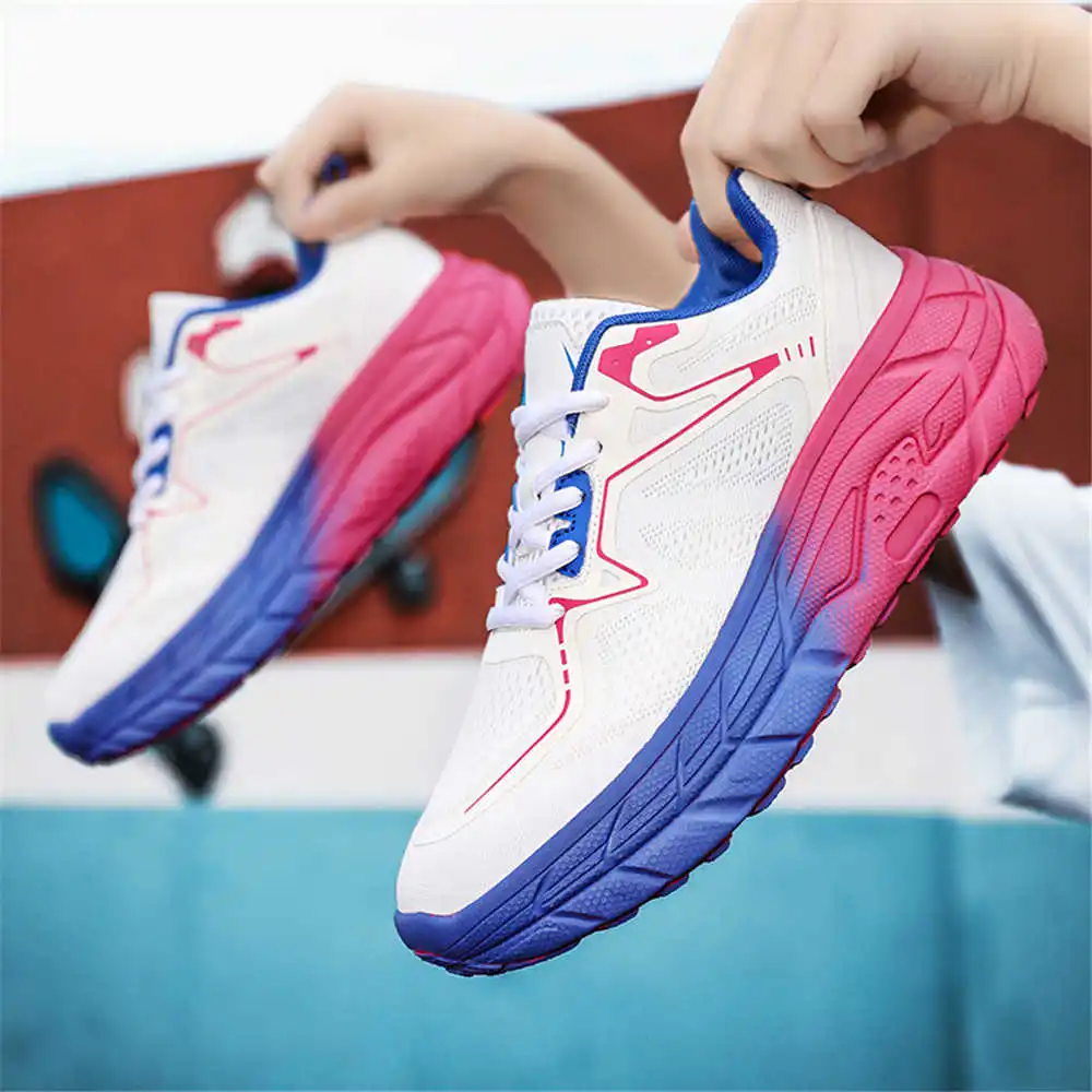 Does Not Slip Size 37 Shoes Si - Tech Guy Accessories のレビューと価格
